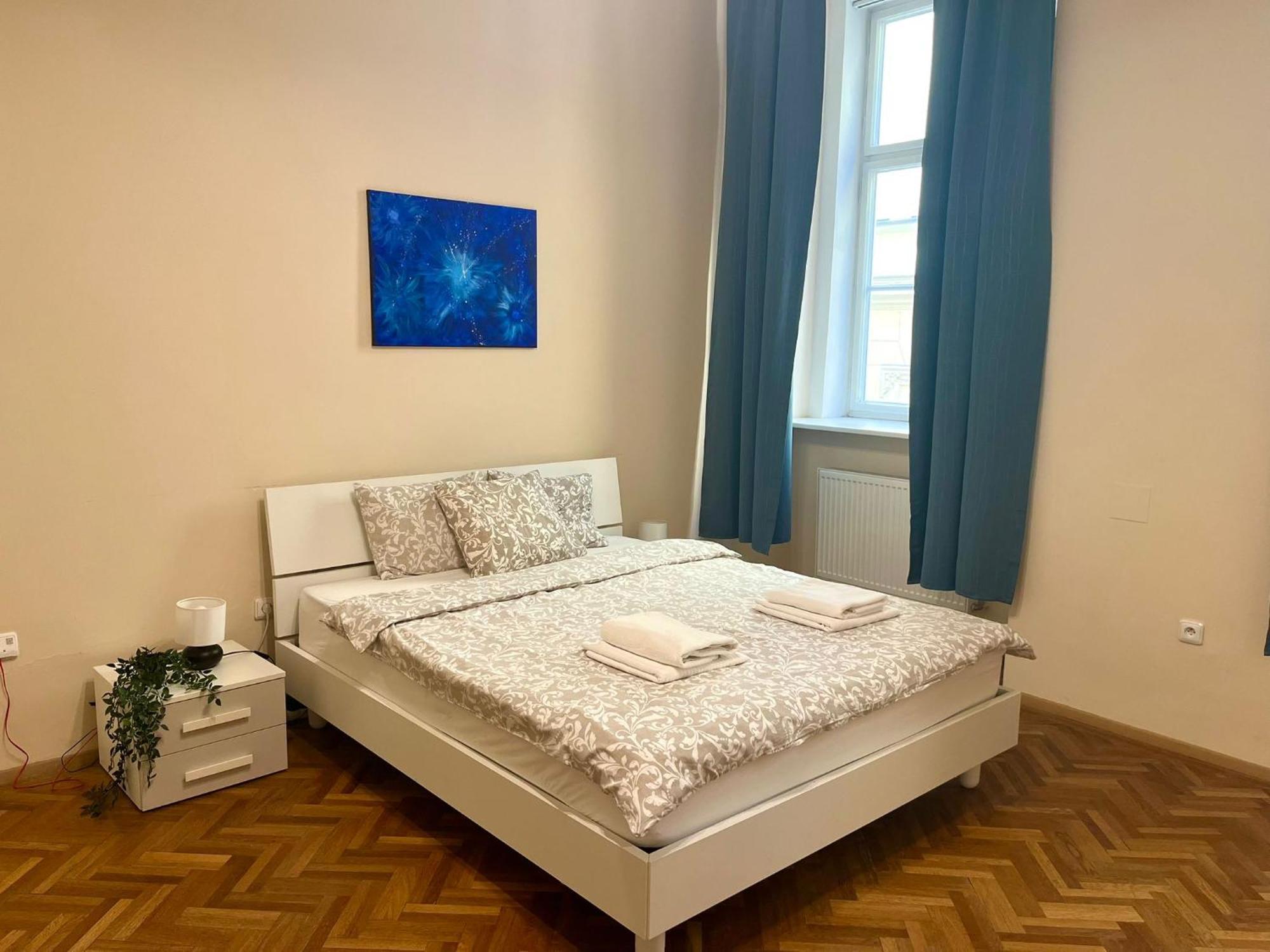 Charles Bridge Apartment Prag